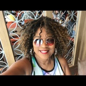 Meet your Posher, Gwendolyn